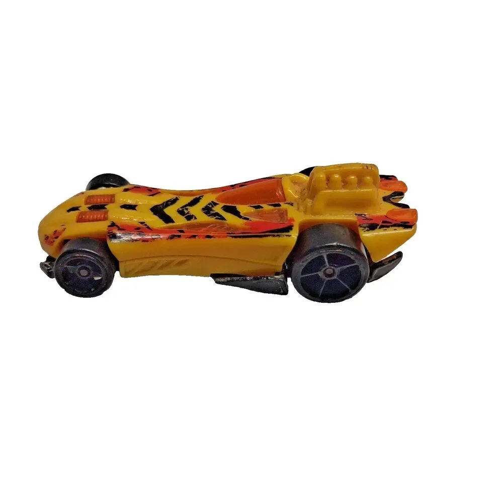 Hot Wheels 2004 Power Bomb Yellow Orange Black Camo — 1:64 Mattel Thailand